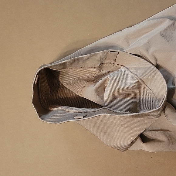 SPANX SIZE SMALL - Picture 8 of 8